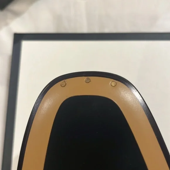 Gucci Black Leather Loafers with Gold Horsebit - Picture 13 of 15